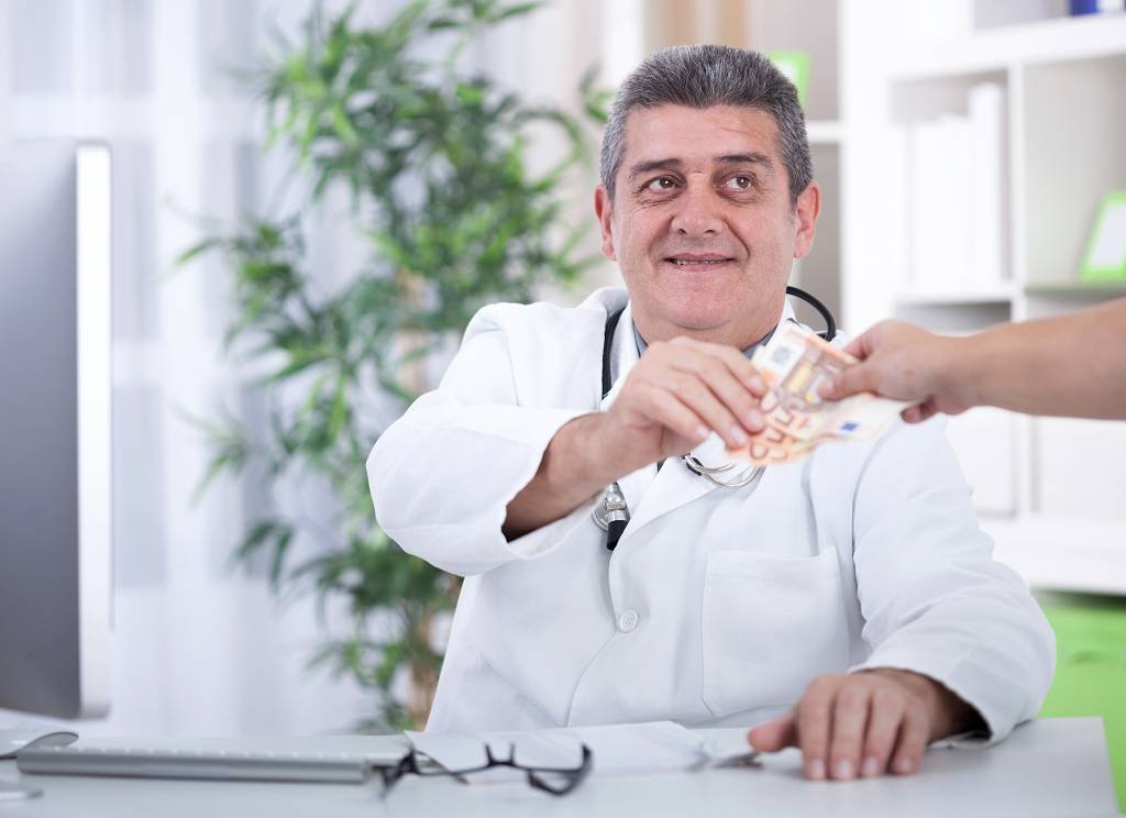 Corrupción en Medicina - CCEM